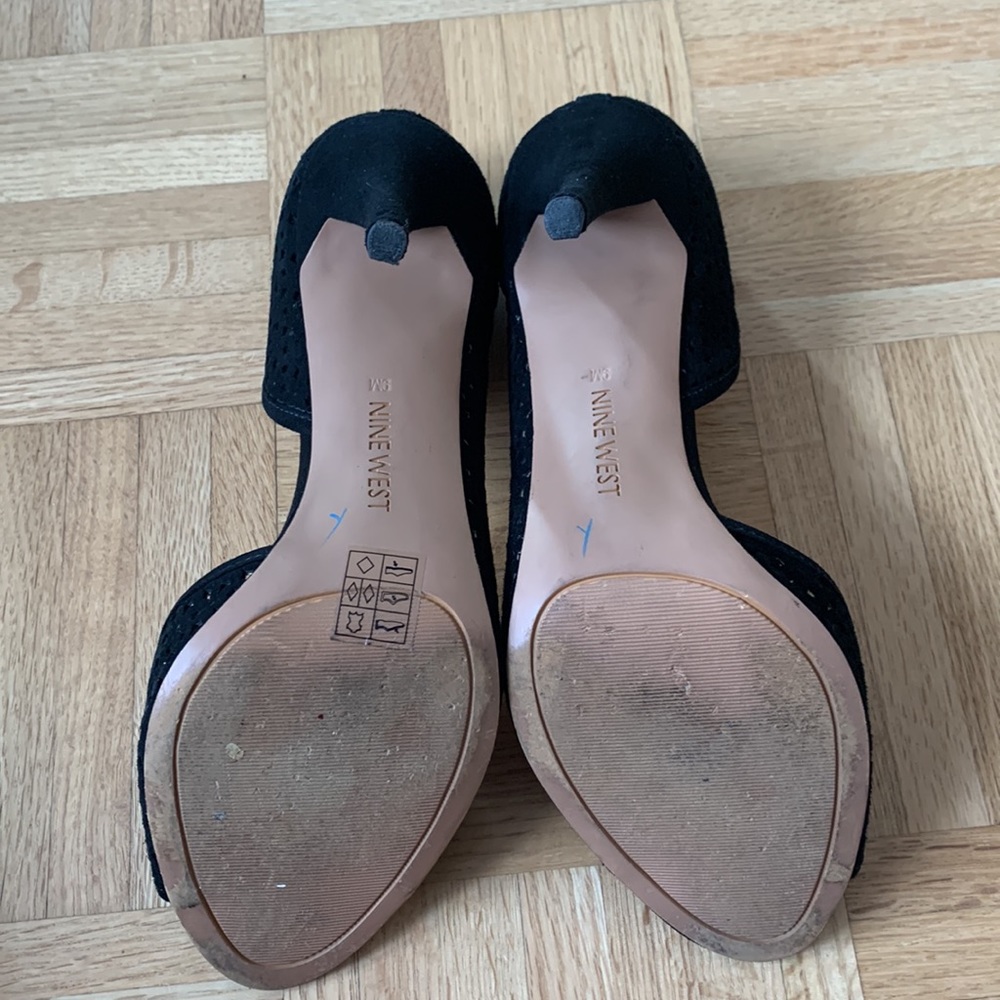 Nine West black cutout leather heels - Picture 4 of 6